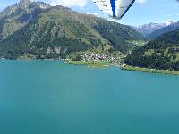 Reschensee Kitesurfer